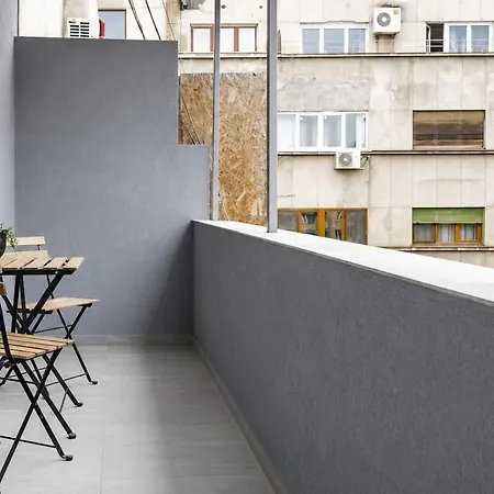 아파트 Luxury With Balcony & Views *